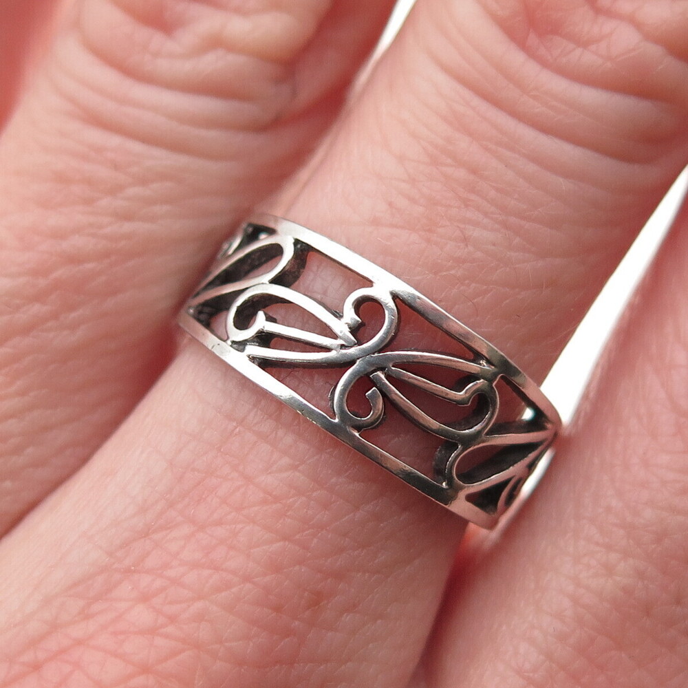 925 Sterling Silver Vintage Floral Oxidized Band Ring Size 7.25